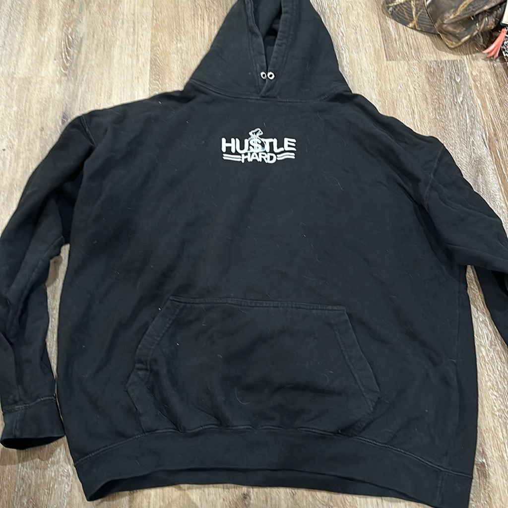 Xxl Hustle Hard Black And White Sweatshirt